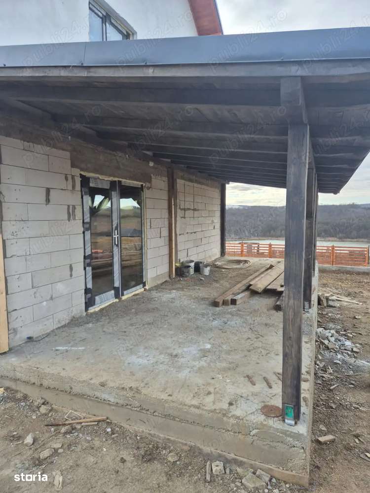 CASA CU MANSARDA - LEBADA-1