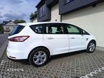 Ford S-Max - 12