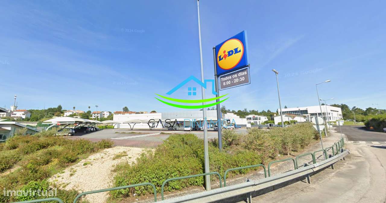 Apartamento T2 com garagem no centro de Soure-15