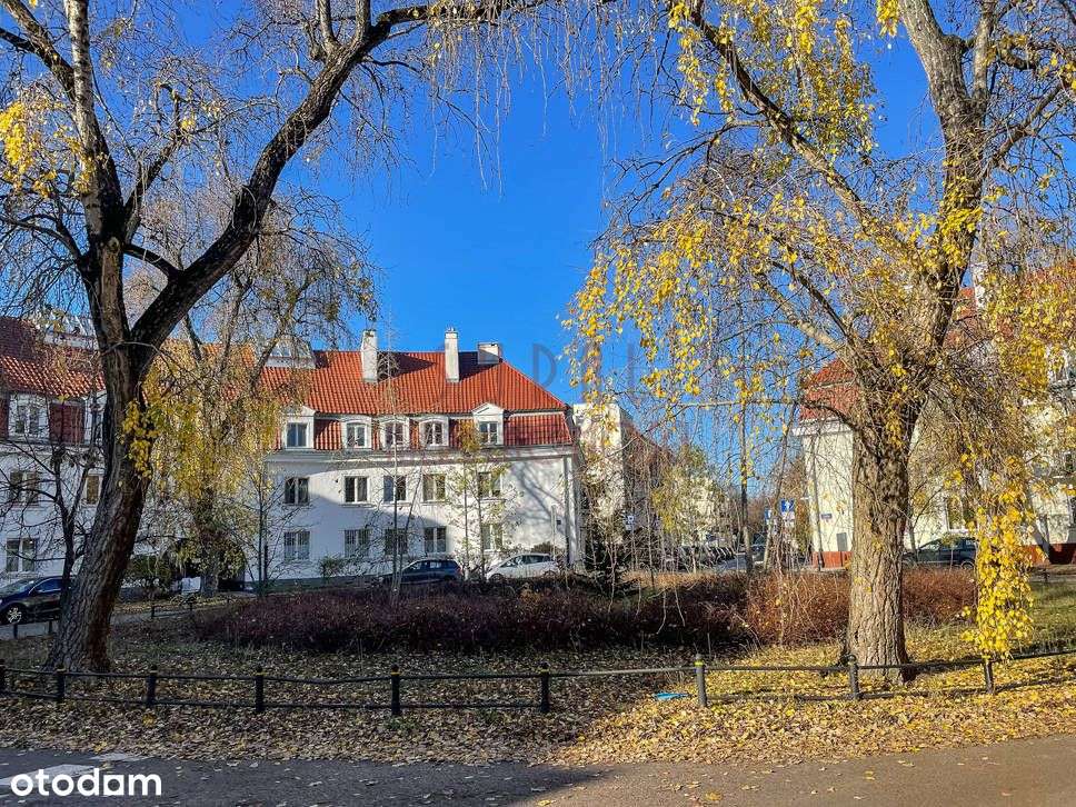 przy Placu Henkla/klimat/kamienica z lat 30.-8