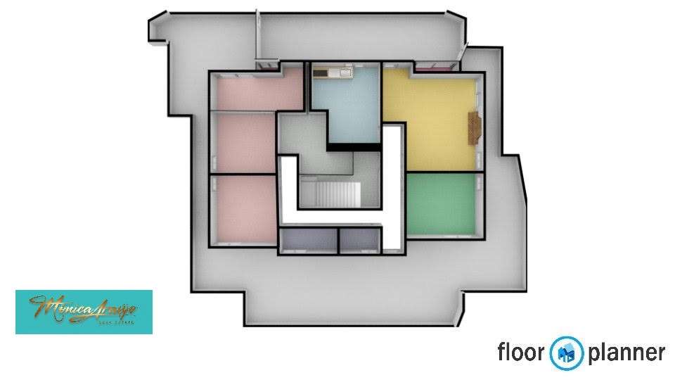Iluminado apartamento T4, com vista panorâmica em Rio de Mouro-16