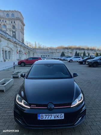 Volkswagen Golf GTI (BlueMotion Technology) DSG - 2