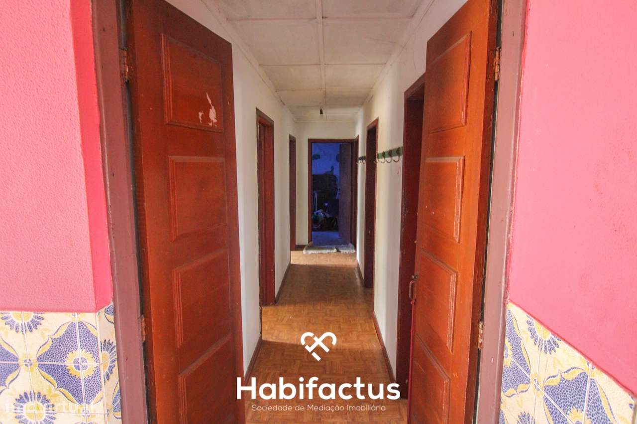 Moradia Isolada T5 às Portas de Tondela - Grande imagem: 5/18