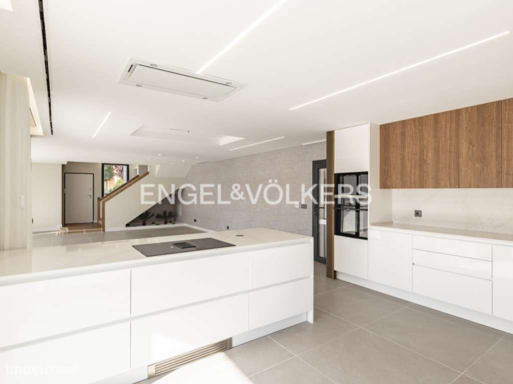 Luxuosa Moradia T4 na Sobreda - Grande imagem: 4/39