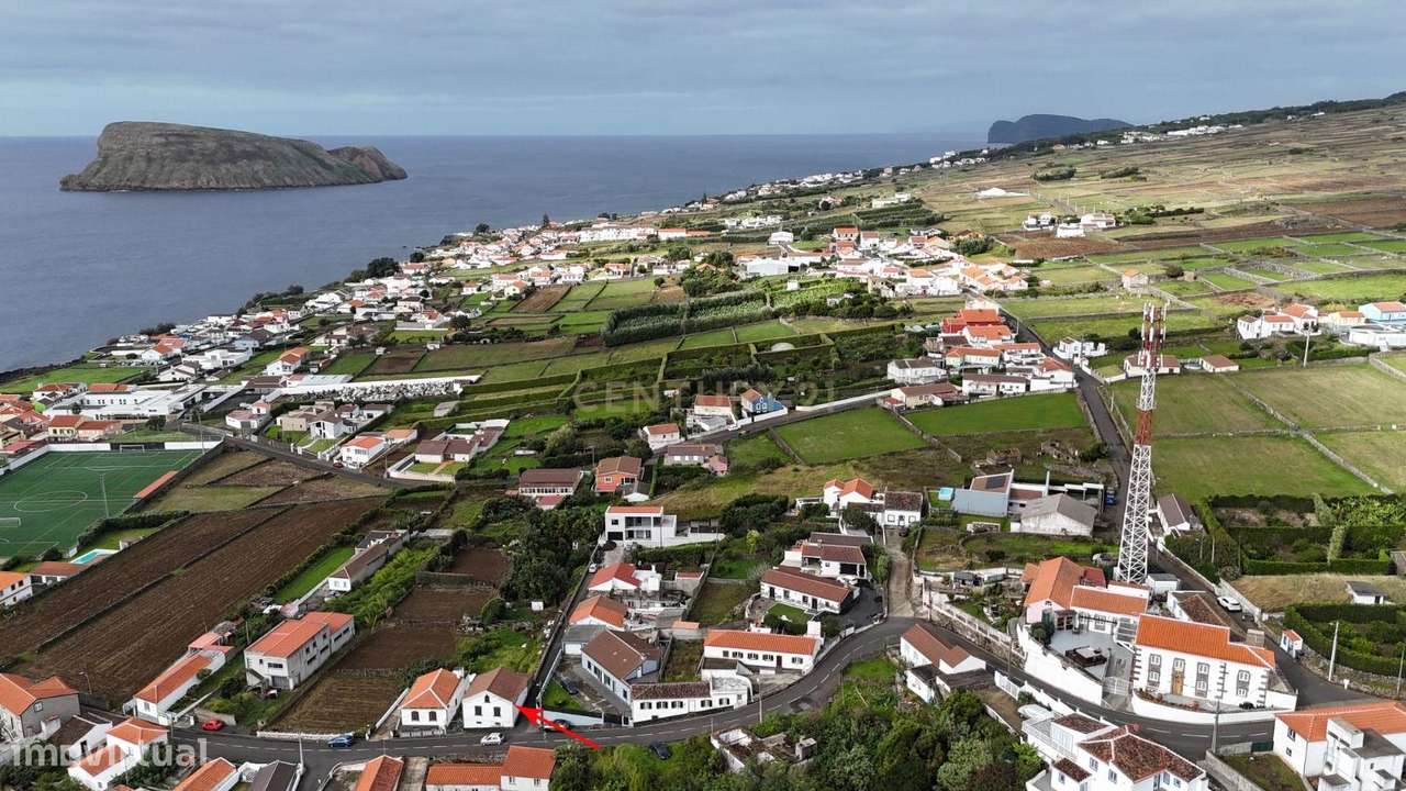 Moradia T2 em fase renovação em Porto Judeu, Ilha Terceira - Grande imagem: 5/10