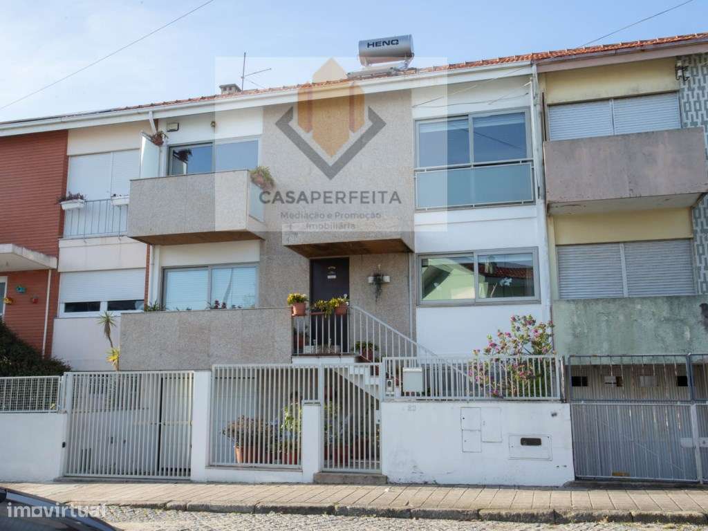 Moradia T3 + Escritório com Espaço Exterior - Mafamude - Junto a Sa...-39