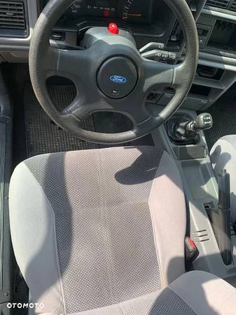 Ford Sierra 2.0 CLX / LX - 13