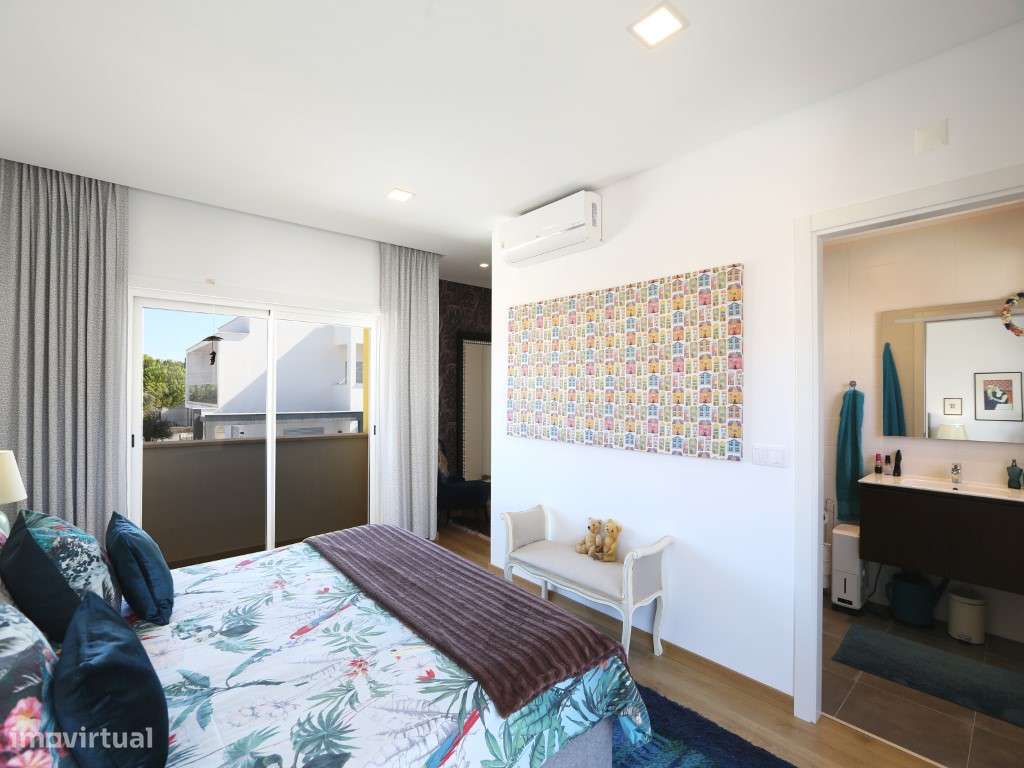 Magnífica Moradia T4 com piscina na Tapada | Sítio da Nazaré-3