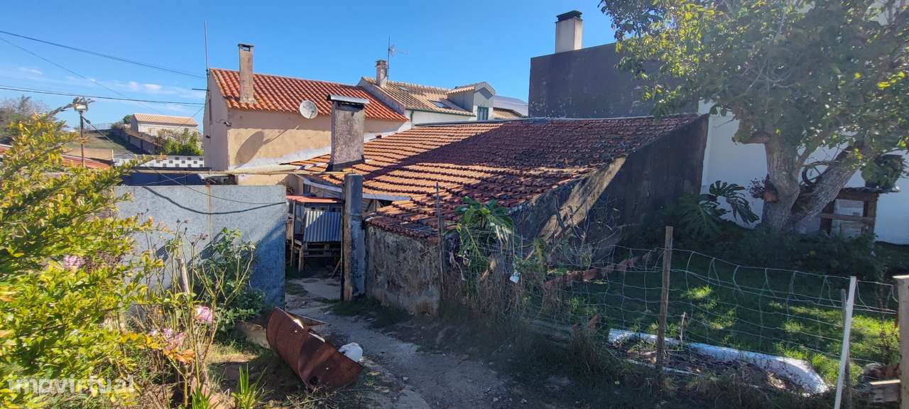 Casa de Habitação com Grande Terreno a 9 minutos da Figueira-29