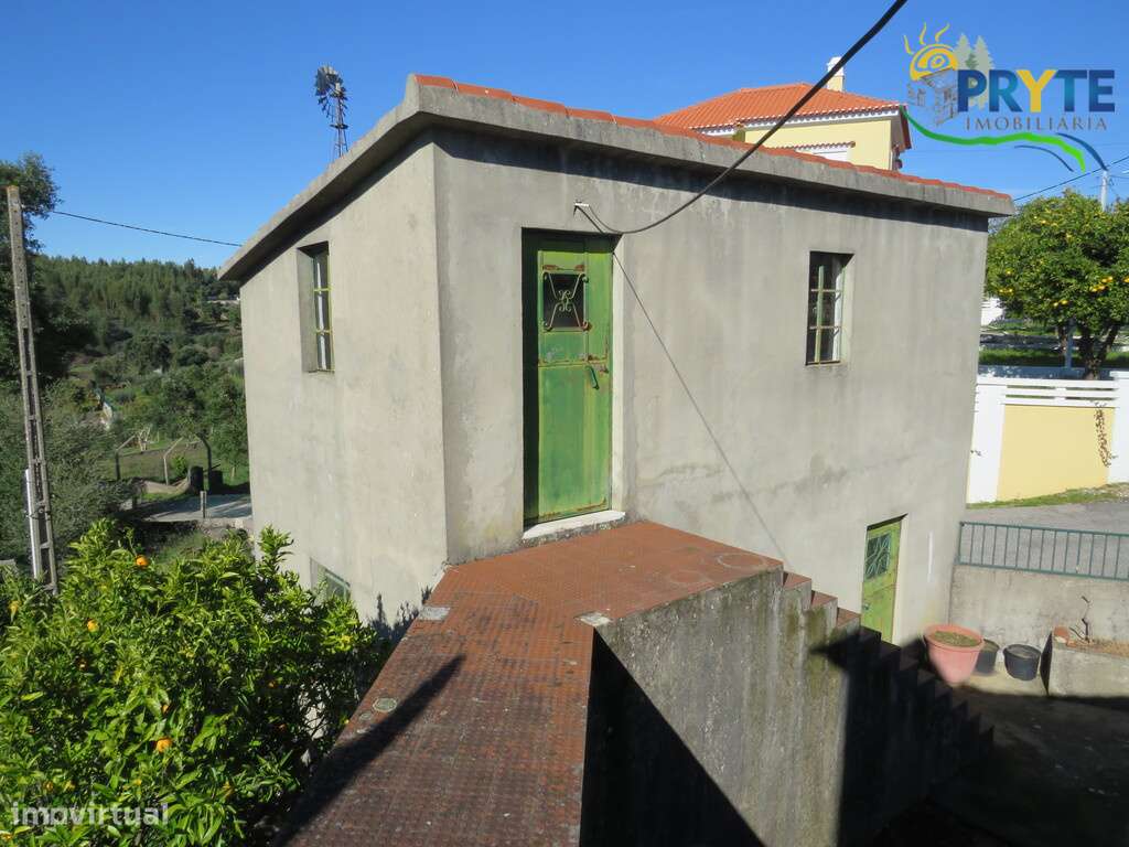 Moradia T5 situada a 10 minutos de Vila de Rei-9