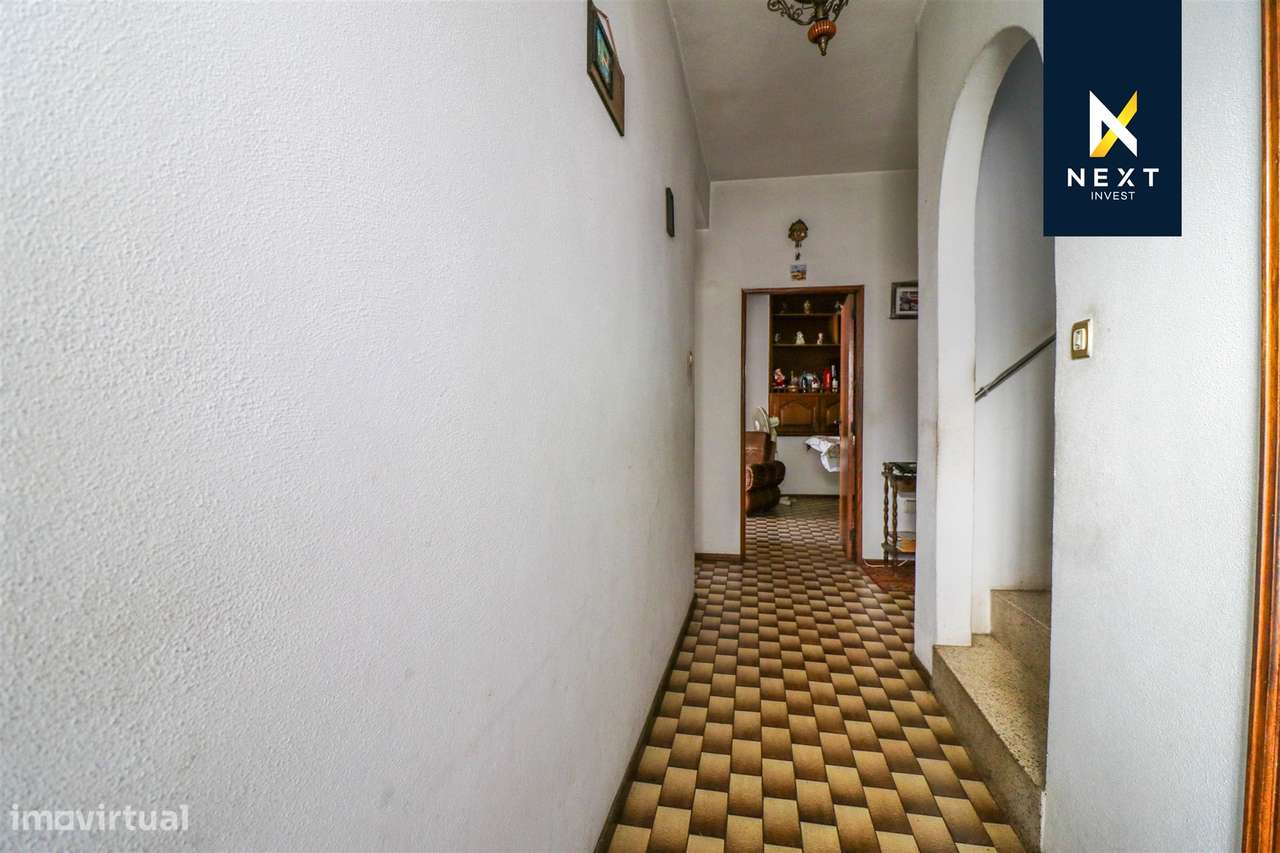 Moradia T4 para venda em Abraveses-23