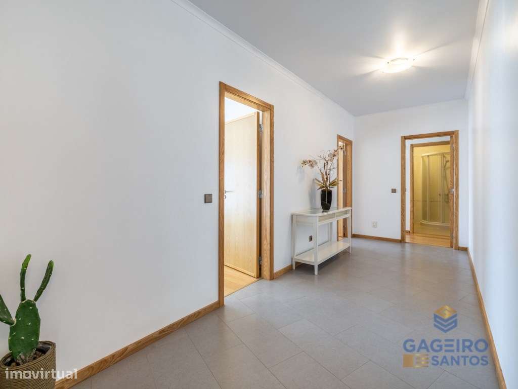 Espaçoso apartamento T3 com terraço privativo - São Martinho do Porto-15