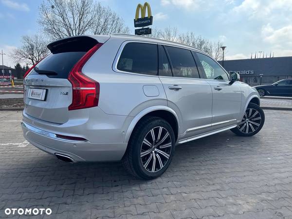 Volvo XC 90 - 8