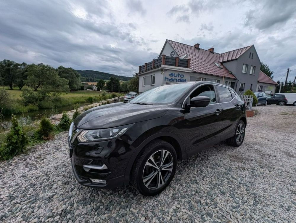Nissan Qashqai II (2013-2021) 1.3 DIG-T MHEV Tekna 2018