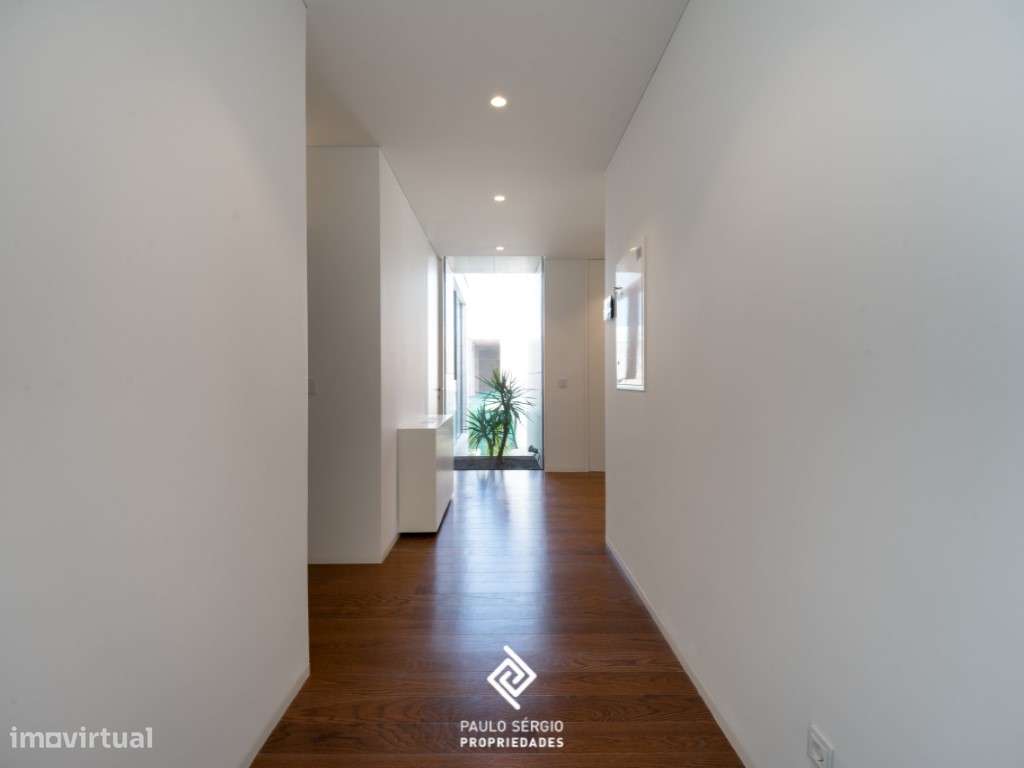 Moradia de Luxo T4 na Quinta Marques Gomes-21