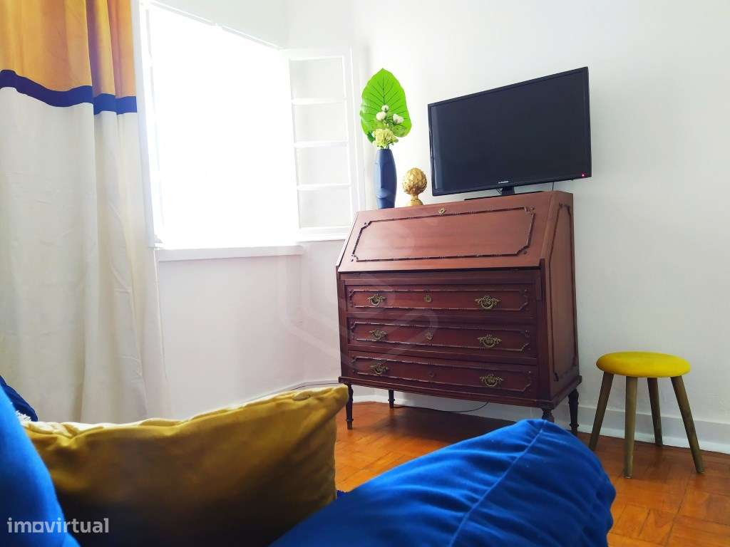 Prédio, com três apartamentos, no centro do Fundão, Castelo Branco - Grande imagem: 5/18