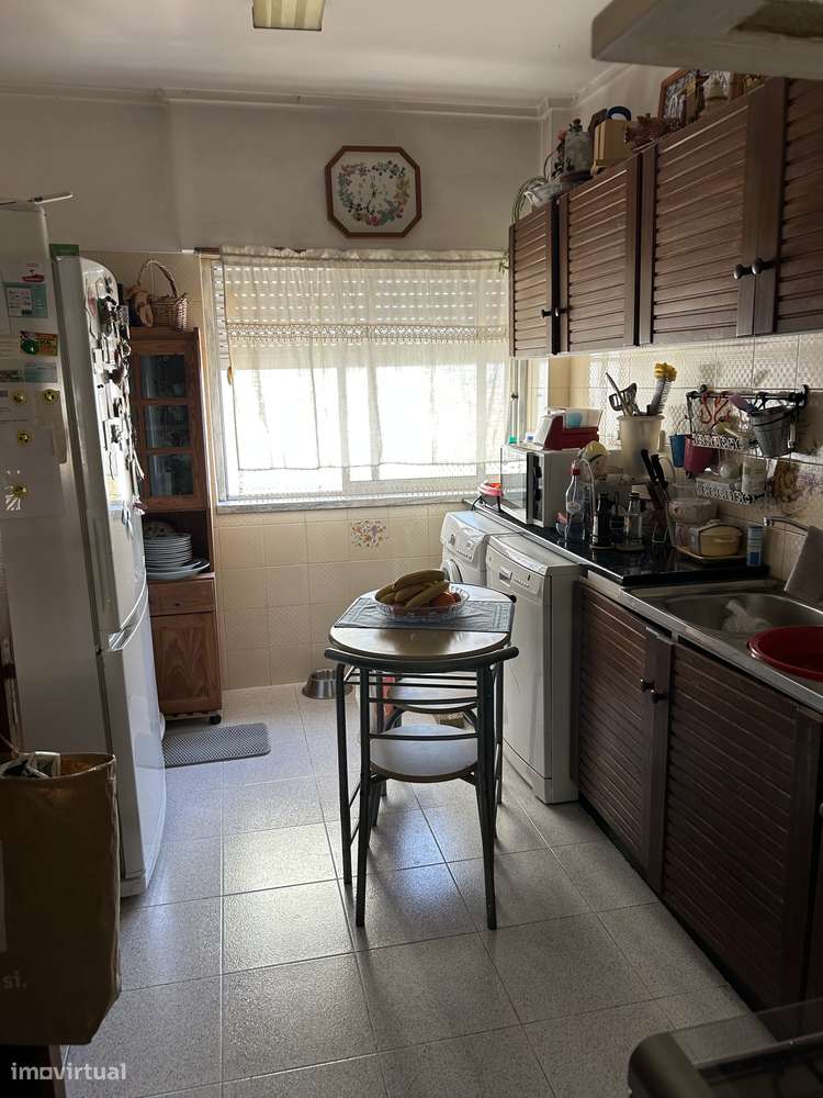 Apartamento T2 em Massamá com elevador - Grande imagem: 4/9