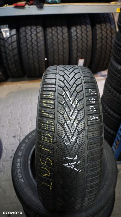 Semperit Speed-Grip 3 205/55R16 94V AL8068** - 4