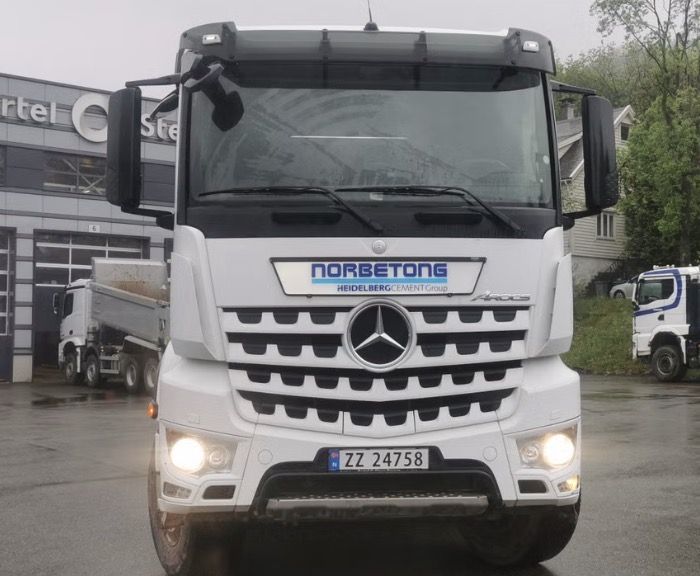 Mercedes-Benz Arocs 2017