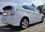 Toyota Prius (Hybrid) Comfort - 14