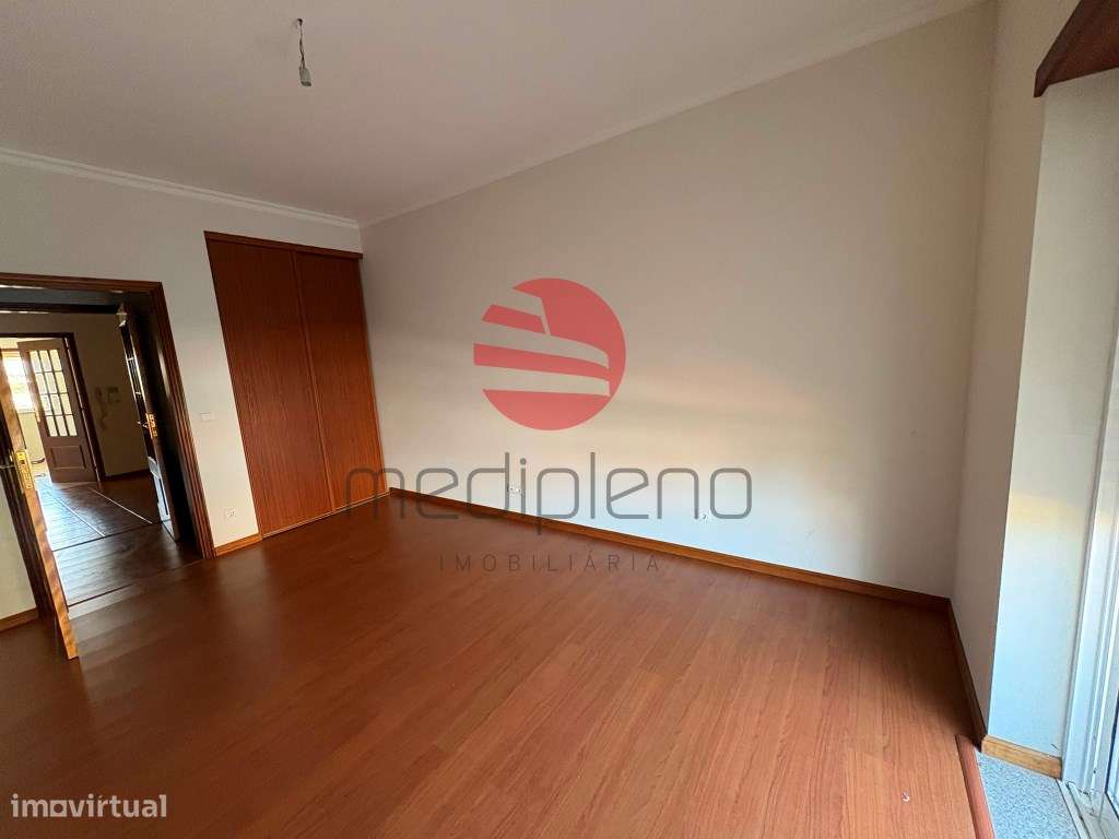 Apartamento T3 - Moimenta da Beira-5