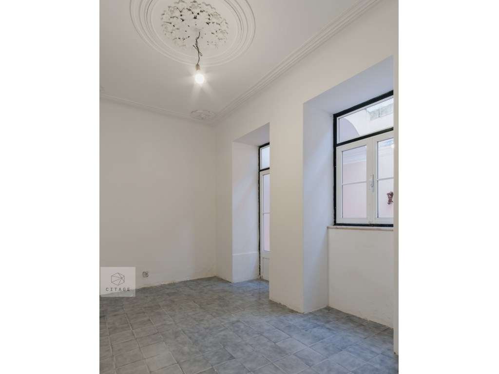 Apartamento T2 com terraço em Campo de Ourique-22