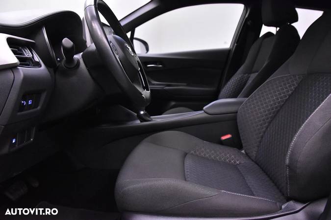 Toyota C-HR 1.8 HSD 122 CP 4x2 CVT Core - 21