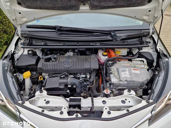 Toyota Yaris Hybrid 1.5 VVT-i Selection - 13