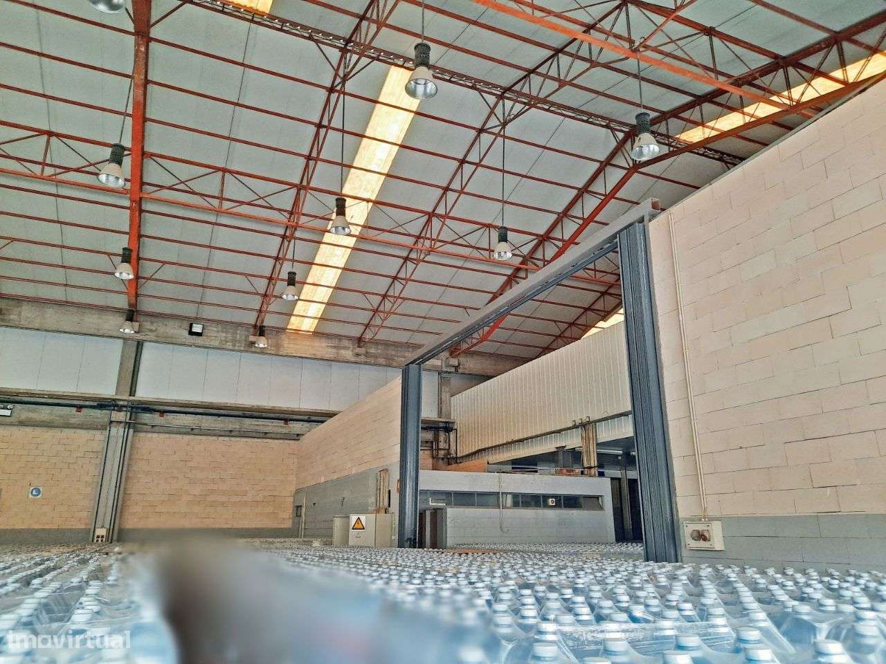 Arrendar Armazém Setúbal | 1.100 m2 | Logística - Grande imagem: 2/16