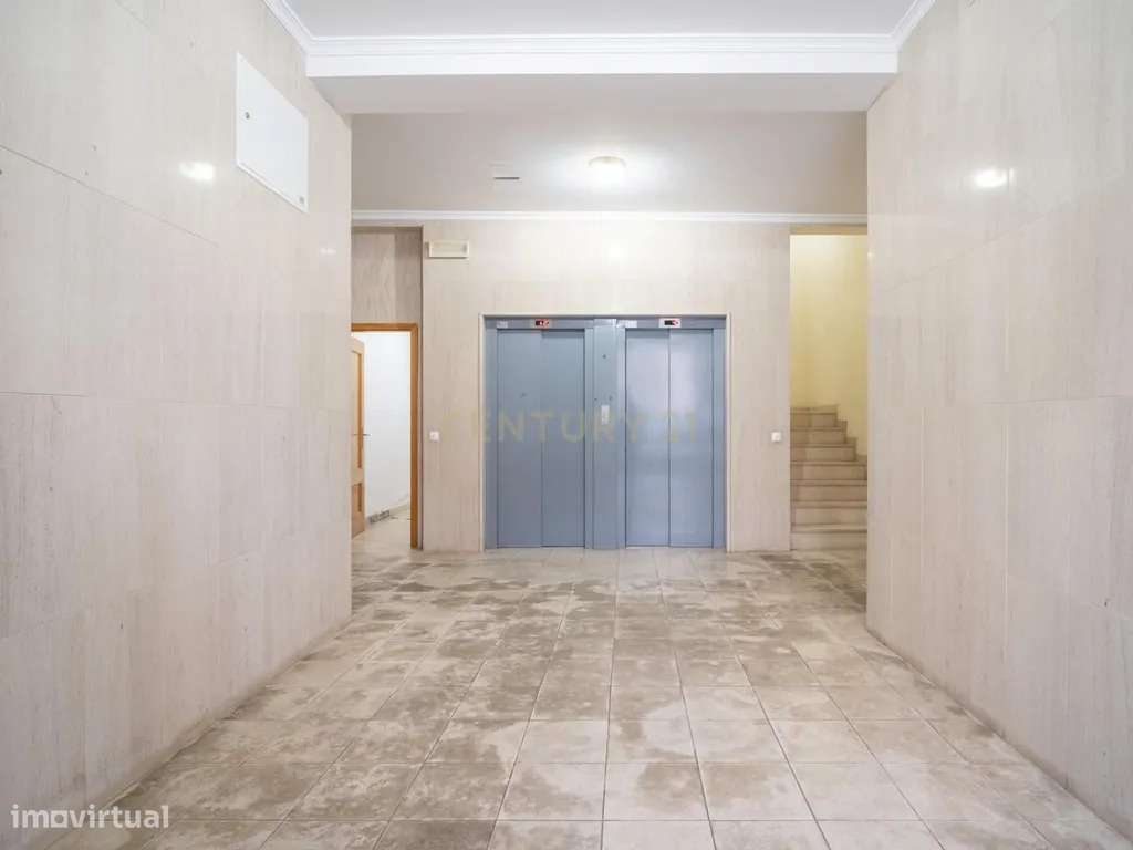 Sótão com dois quartos para venda no centro de Oliveira do Hospital-16