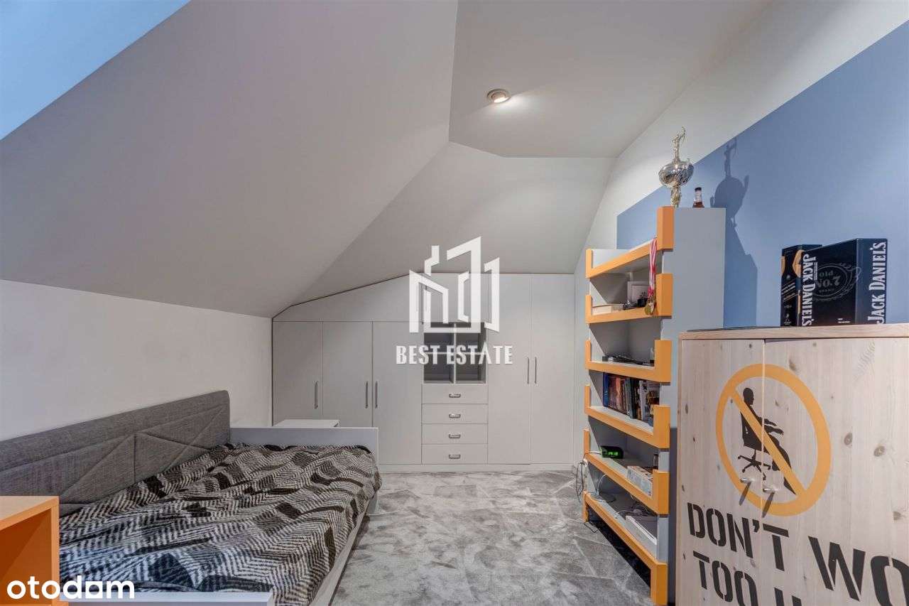 Przestronny Dom Blisko Centrum-14