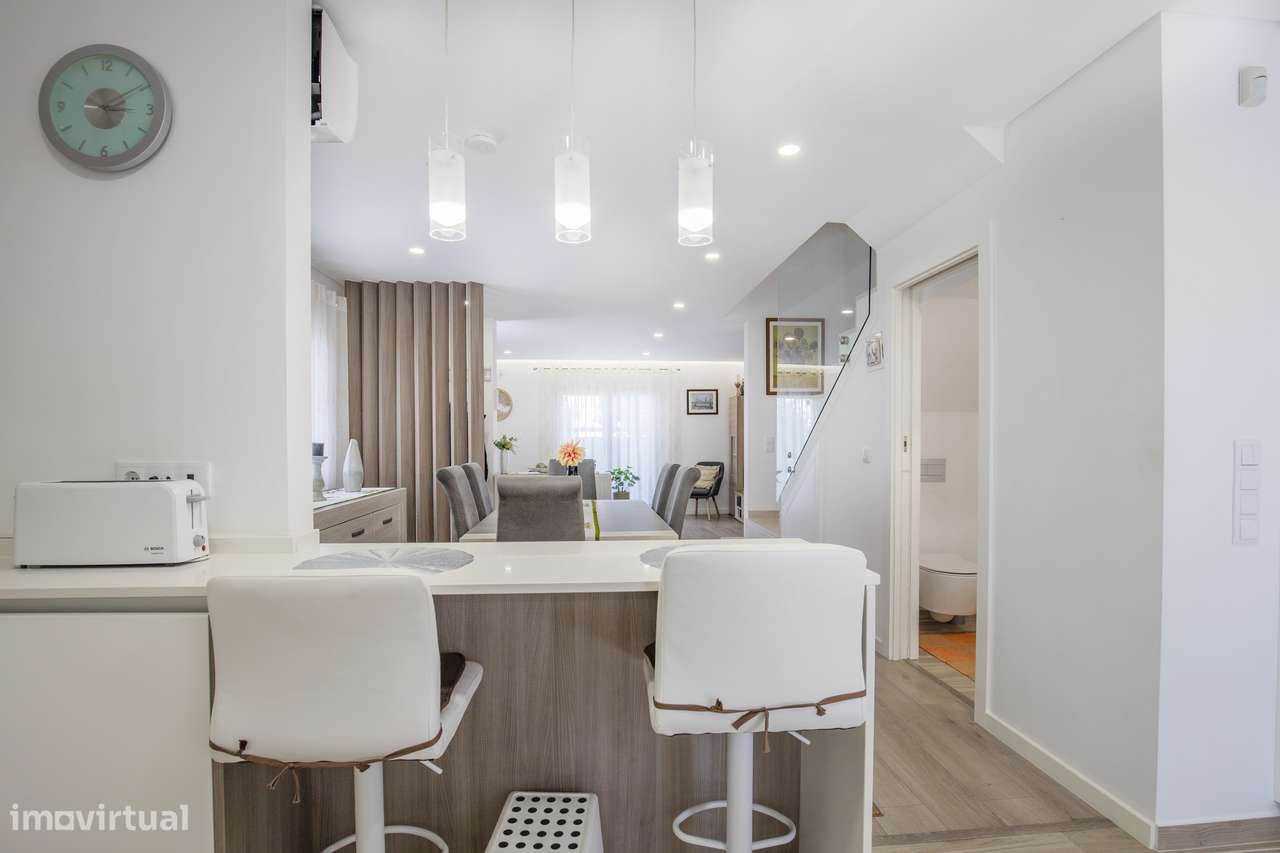 Moradia T3+1 garagem box jardim Quinta do Conde Sesimbra-9