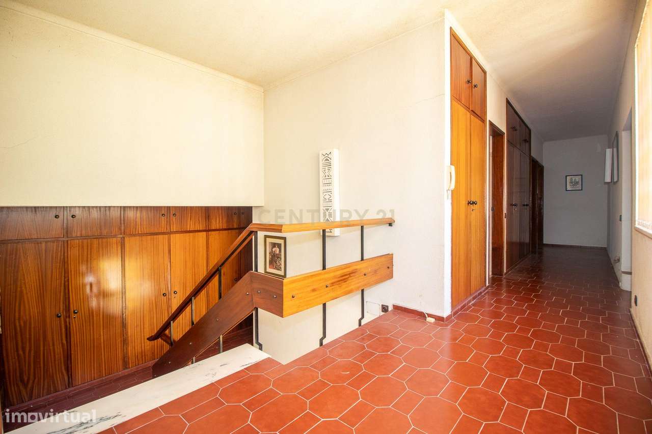 Magnífica Moradia de 13 assoalhadas à Venda no Linhó / Sintra-45