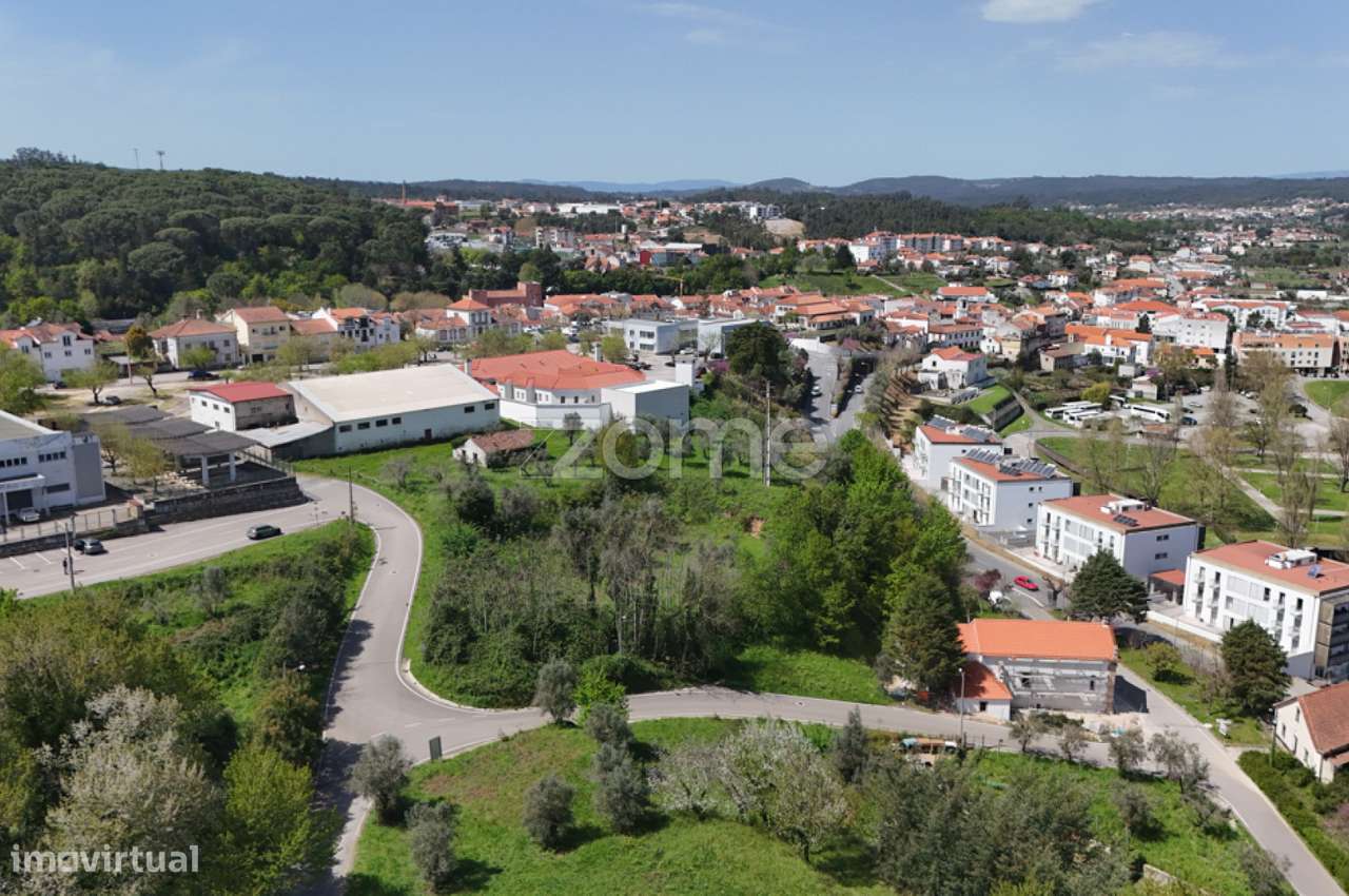 Terreno com 1100m2 em Arganil - Grande imagem: 2/22