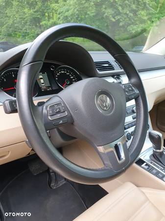 Volkswagen Passat 2.0 TDI 4Mot Highline DSG - 24