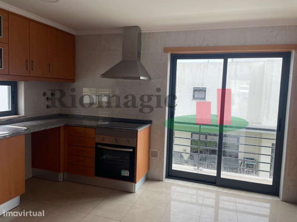 Moradia T5 - Almada - Grande imagem: 5/36