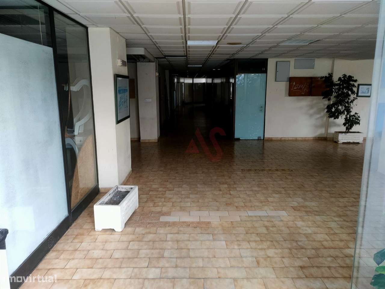 Loja de 35 m² no Edifício Varandas do Mar em Albufeira - Grande imagem: 5/12