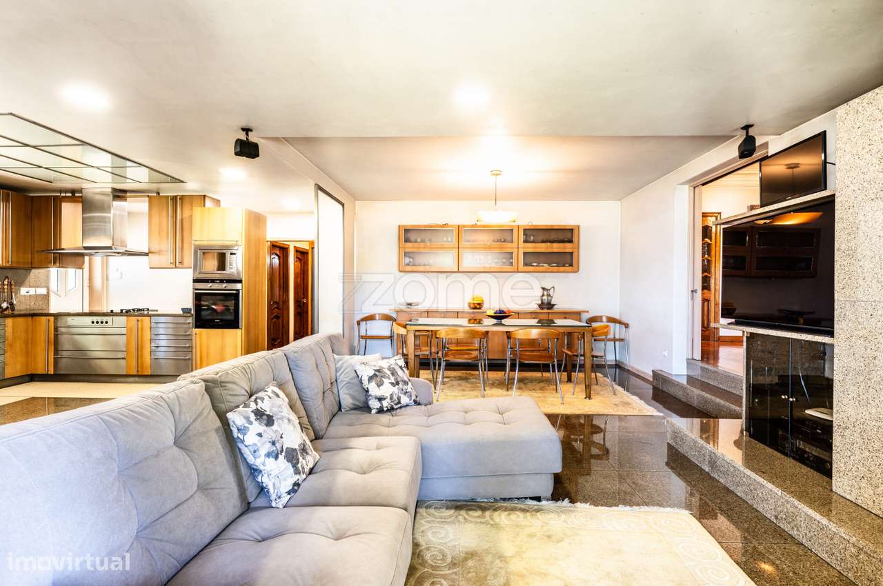 Quinta com 14.000m2 situada em pleno centro da cidade de Lousada - Grande imagem: 5/60