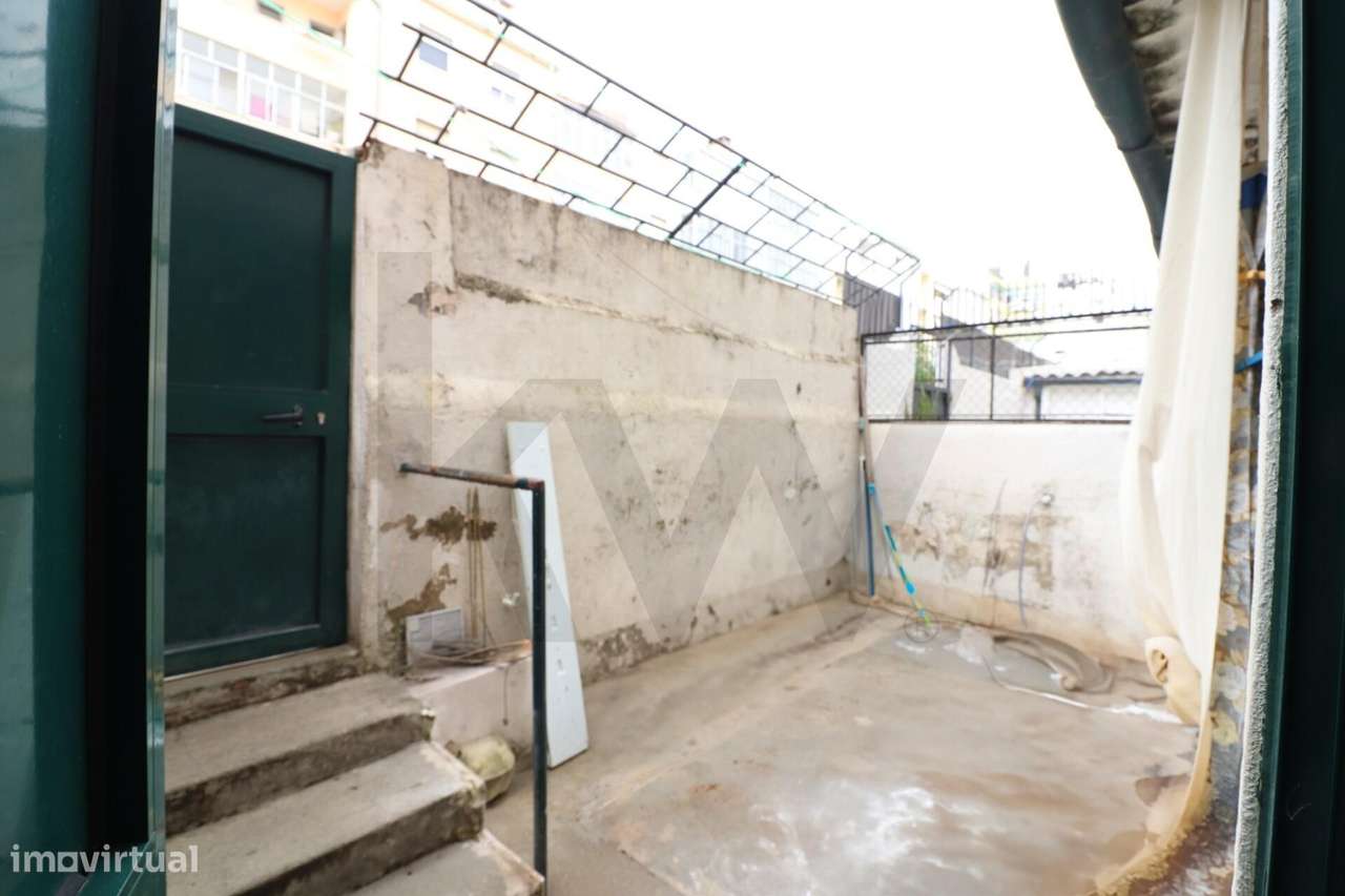 Investimento | T3 com Logradouro arrendado | Centro de Setúbal - Grande imagem: 4/18