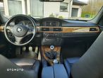 BMW Seria 3 318i - 22