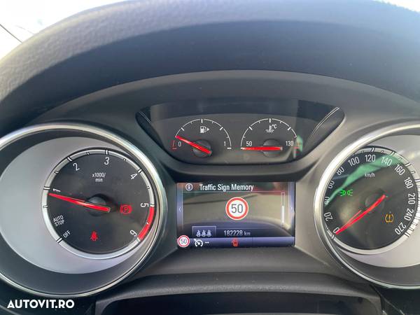 Opel Astra 1.6 D (CDTI) Start/Stop Dynamic - 19