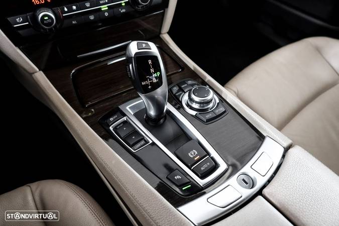 BMW 730 d - 12