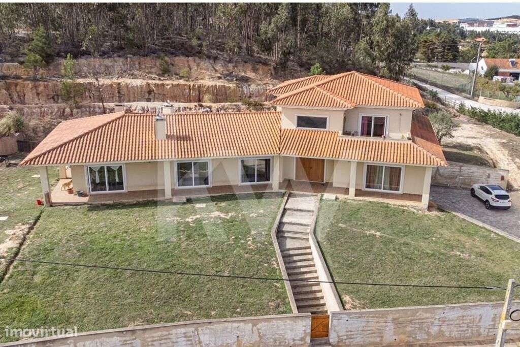 Moradia T5+1 I Torres Vedras I Lote 1.700m2 - Grande imagem: 3/60