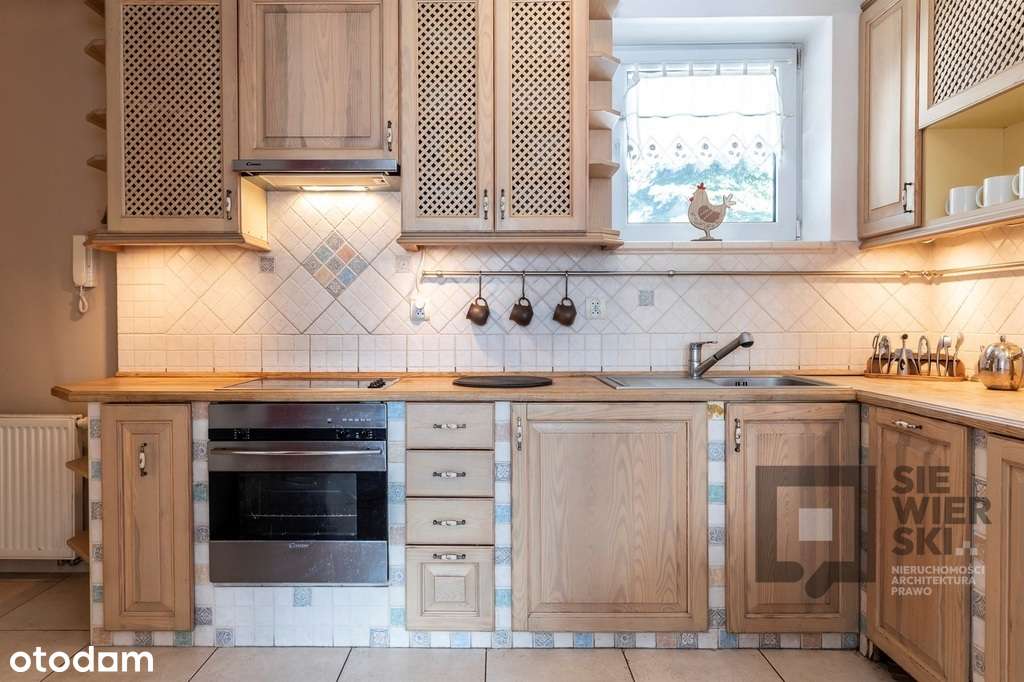 Przestronne mieszkanie z kominkiem, garaż, piwnica - Pełny obrazek: 3/16