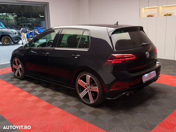 Volkswagen Golf 2.0 TSI DSG R - 9