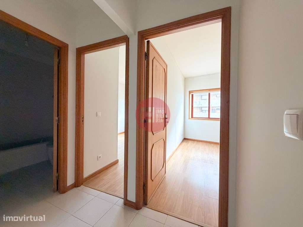 T2 NO CENTRO DE FAMALICÃO | VIVER COM TUDO À PORTA-7