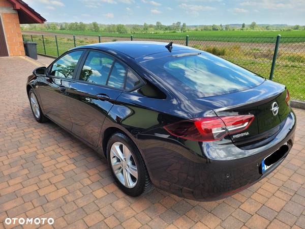 Opel Insignia 1.5 T Enjoy S&S - 11