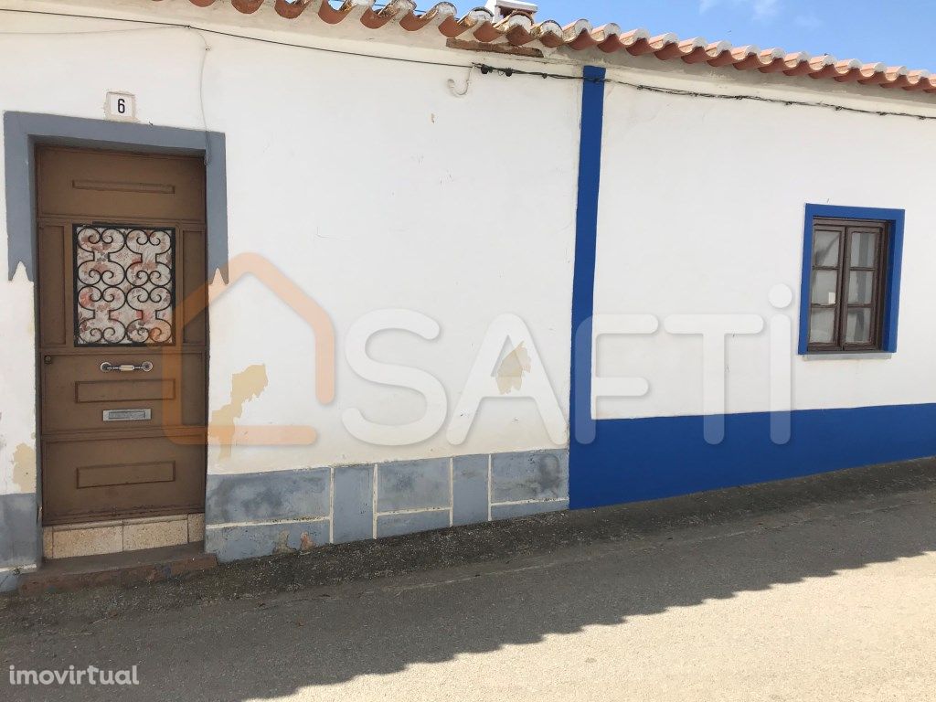 Moradia com 203 m2 em Selmes, distrito de Beja