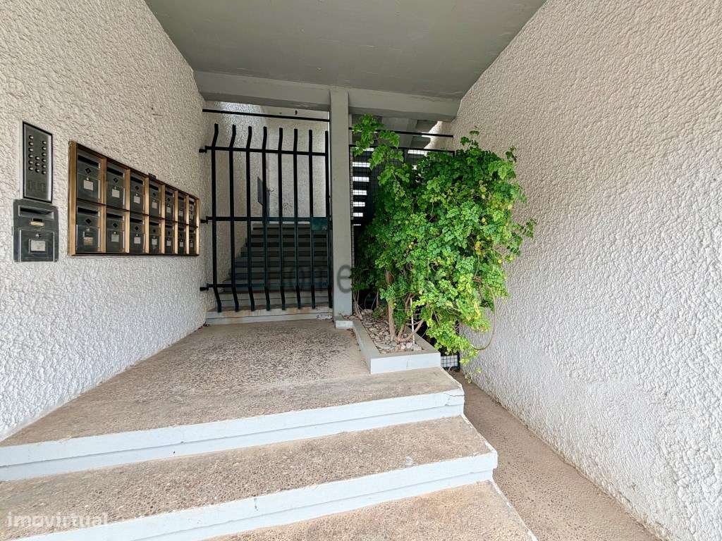 T3 VISTA MAR. GARAGEM . 300 MTS DA PRAIA-37
