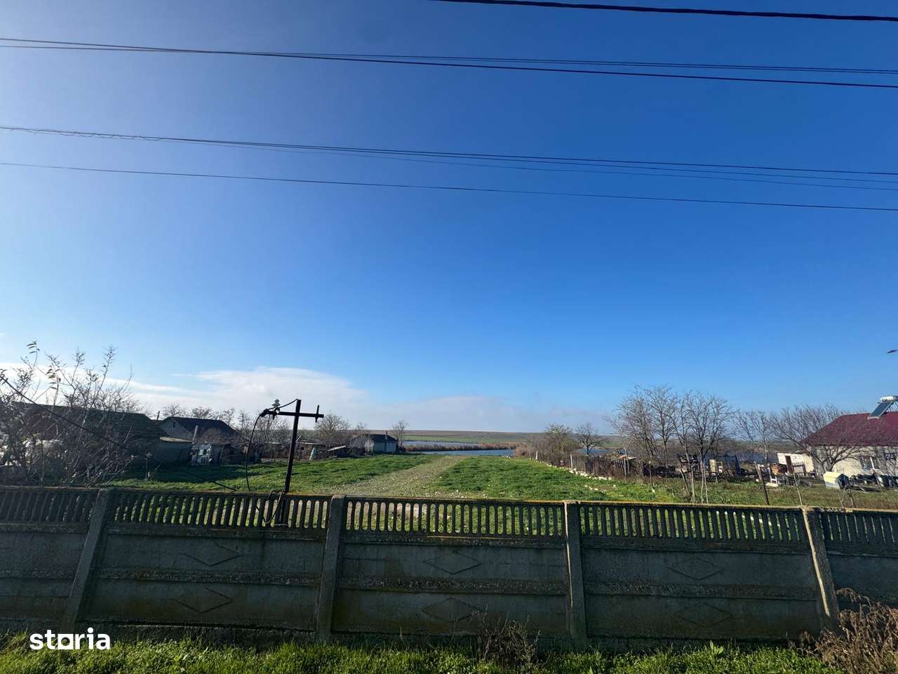 Super oferta! Teren de vanzare pe malul Lacului Corbu!-6